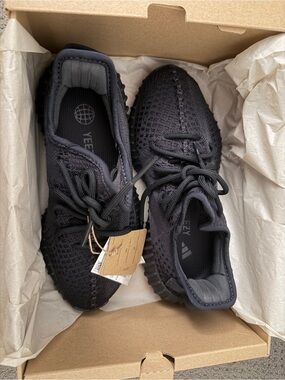 Yeezy 350 Women’s Black Knit Low-Top Sneakers